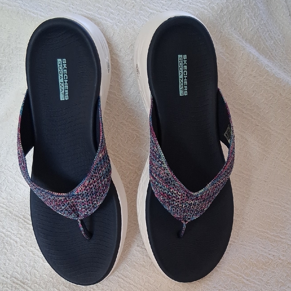 Sketchers On-the-Go GOGA MAT Sandals 10M